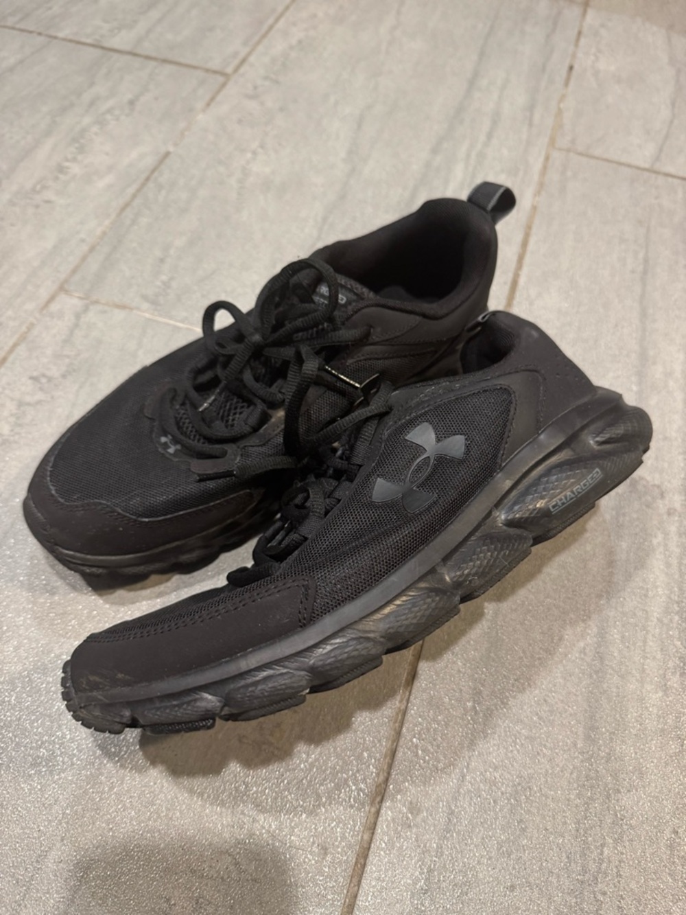 Under Armour Men's Black Comfort Sneakers Shoes Size 10.5 10 1/2